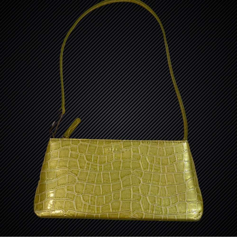 Kenneth Cole Reaction Small Handbag